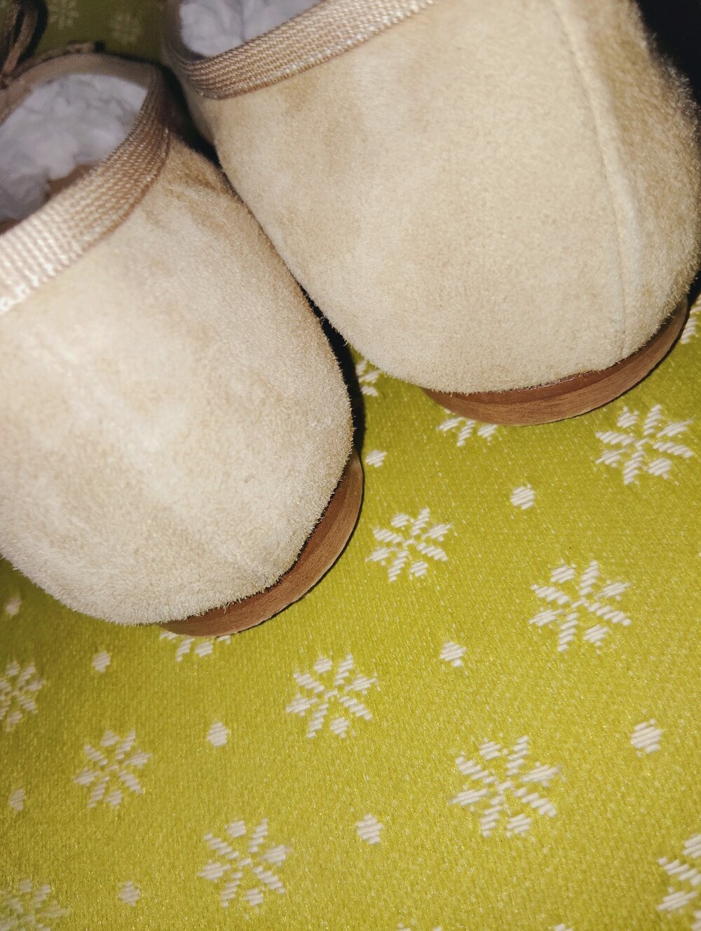 Ann Mashburn Beige Suede Ballet Flats 38 - Picture 5 of 6